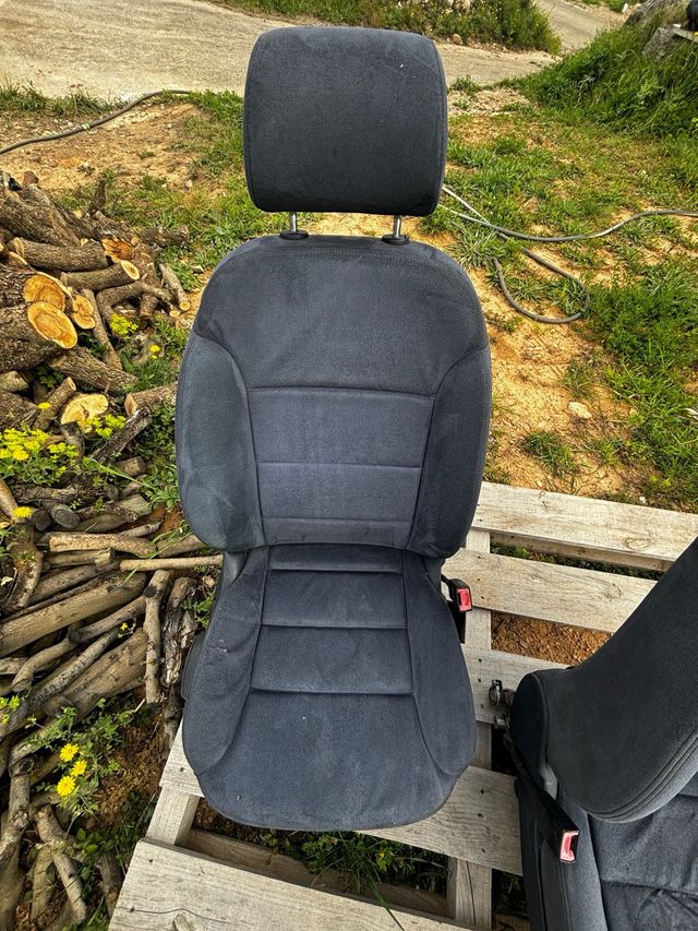 Se venden asientos audi a3 2001