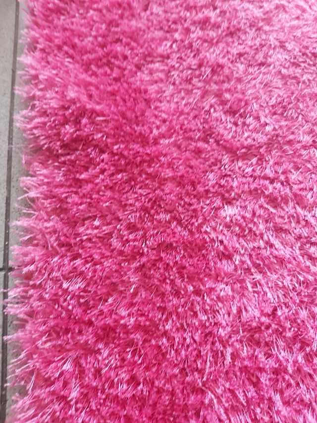 Carpete pelinho 1,30 por 1,85 cm