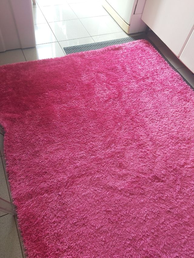 Carpete pelinho 1,30 por 1,85 cm