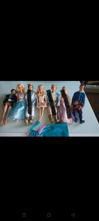 Atención. Princesas y príncipes Barbie