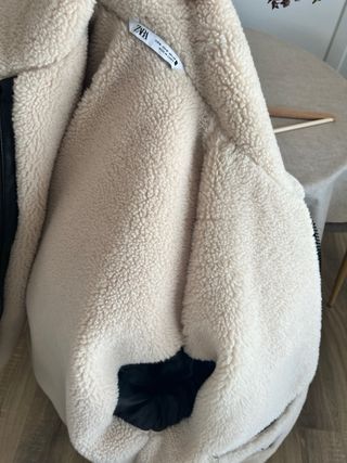 Cazadora Zara Bomber cuello de Borrego