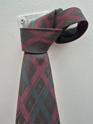 CORBATA CELINE SEDA NUEVA 210 eur