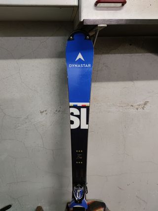 Esquís Dynastar Slalom FIS.