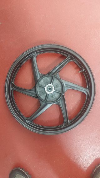 Llanta trasera Honda cbf125 2015