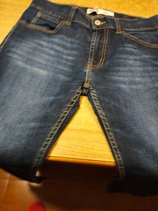 Pantalón levis