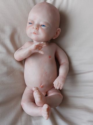Bebé reborn silicona.