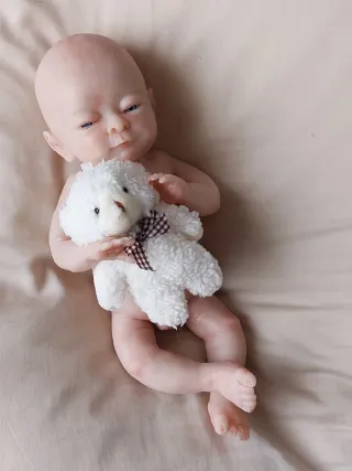 Bebé reborn silicona.