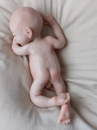 Bebé reborn silicona.