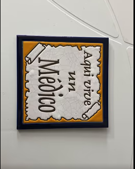 Targhetta in ceramica