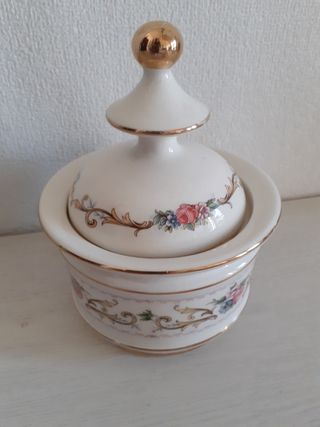 4 pezzi Oggettistica firmata dipita a mano