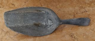 Paleta antigua metal