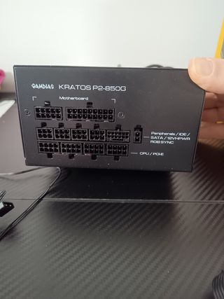 Fuente modular 850W RGB