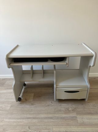 Mesa de escritorio para PC