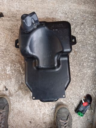 Serbatoio benzina Kymco people 50 s