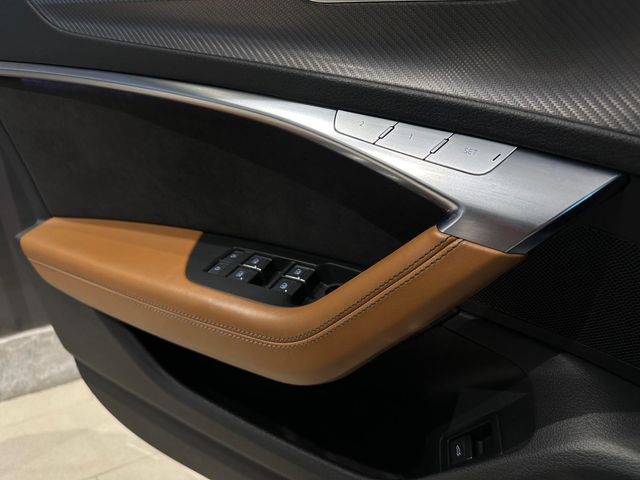 Audi RS6 2021