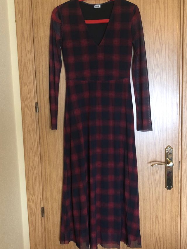 Vestido de gasa largo azul marino y rojo