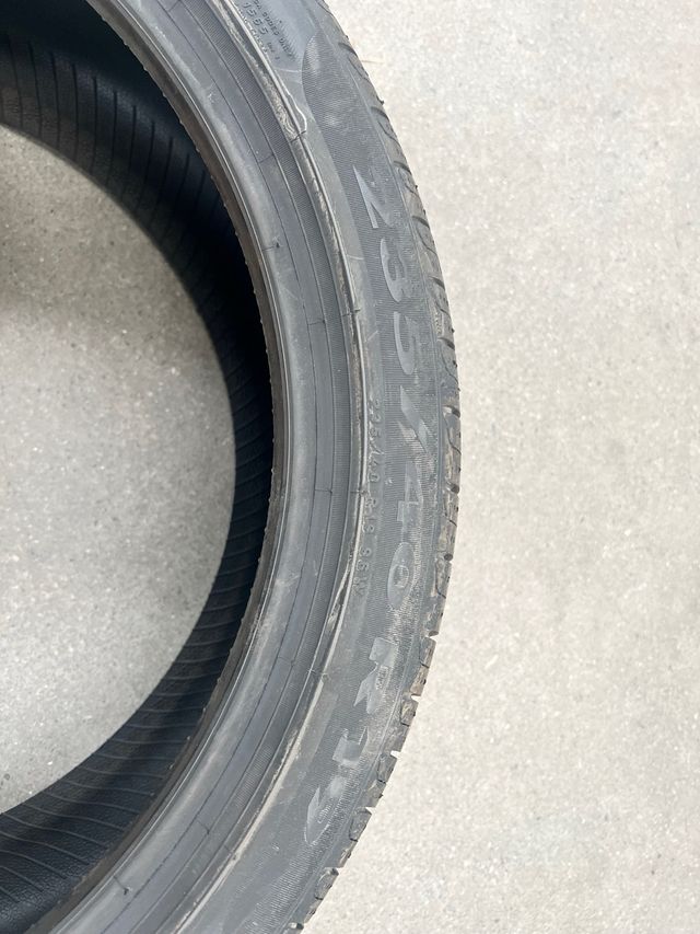 Neumático Pirelli Cinturato 235/40R19 XL 96W