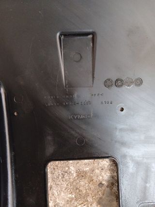 Carena sotto pedana Kymco people 50 s