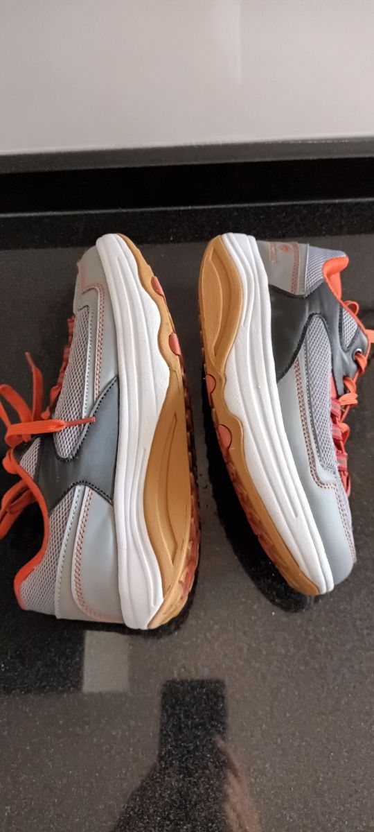 Zapatillas de mujer  ancho especial Balancin N. 38