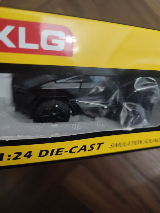 Carro de juguete Cybertruck 