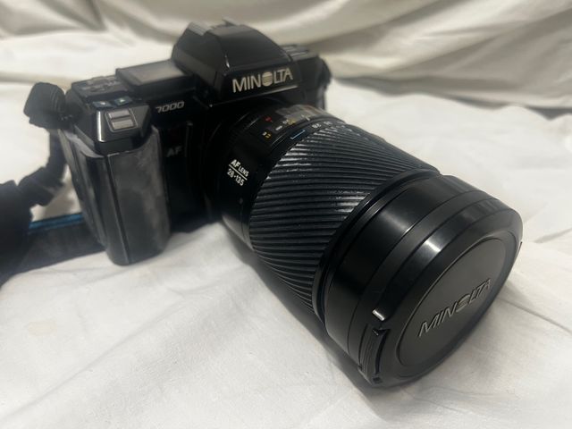 Objetivo Minolta 28 135