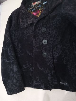 Chaqueta Desigual mujer. T 40 Oferta