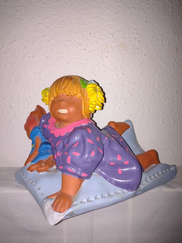 Figura decorativa niña