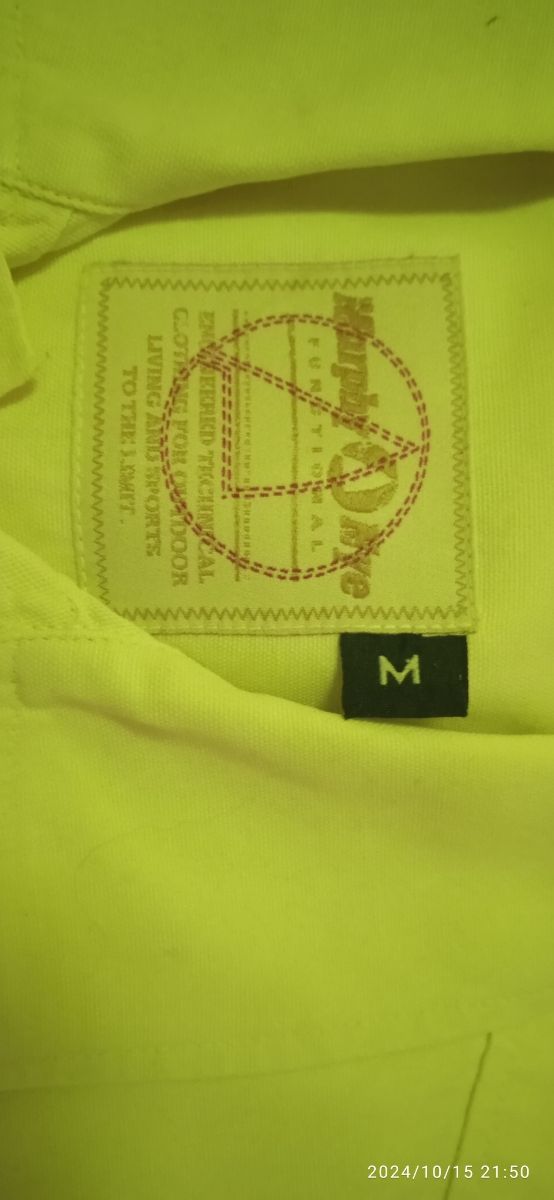 Cardigan e magliette generiche