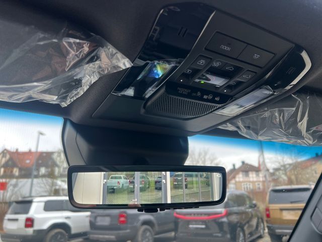 Toyota Land Cruiser 250 VXL 2025