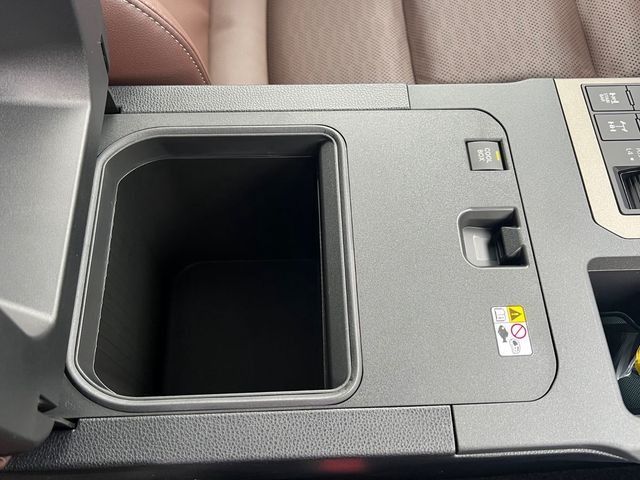 Toyota Land Cruiser 250 VXL 2025