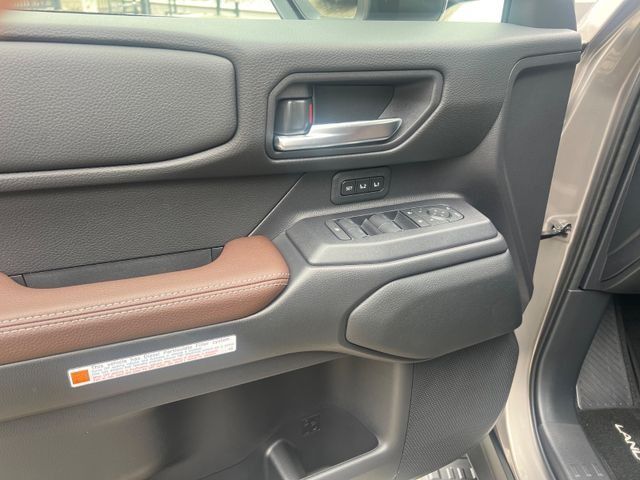 Toyota Land Cruiser 250 VXL 2025