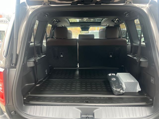 Toyota Land Cruiser 250 VXL 2025