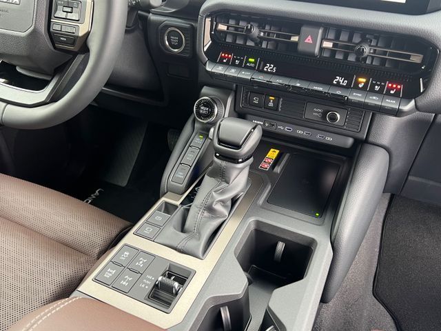 Toyota Land Cruiser 250 VXL 2025