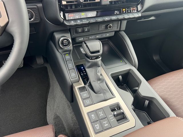 Toyota Land Cruiser 250 VXL 2025