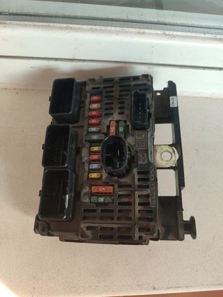 Caja fusibles bsm Citroen-Peugeot 