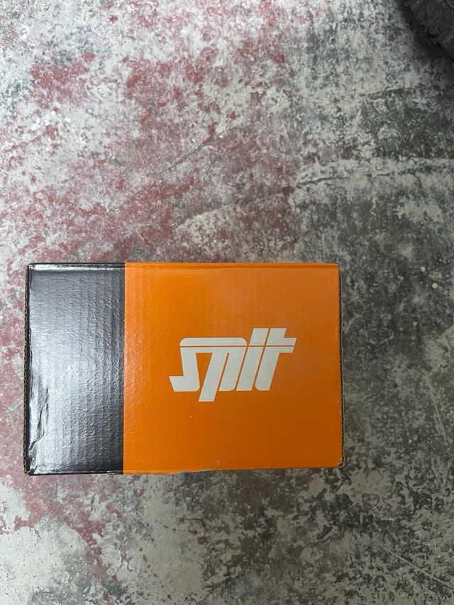 1 caja de Tacos de golpe Spit  6 mm