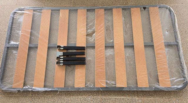 Somier con patas 90×1,80
