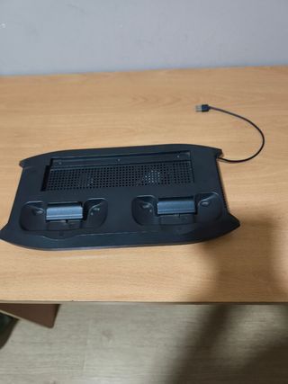 Vendo Base para Xbox One s, más volante.