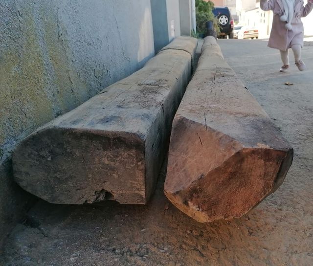 Vigas de castaño antiguas