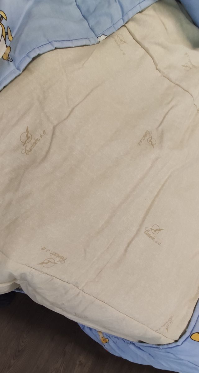 Dos edredones saco infantiles Cañete