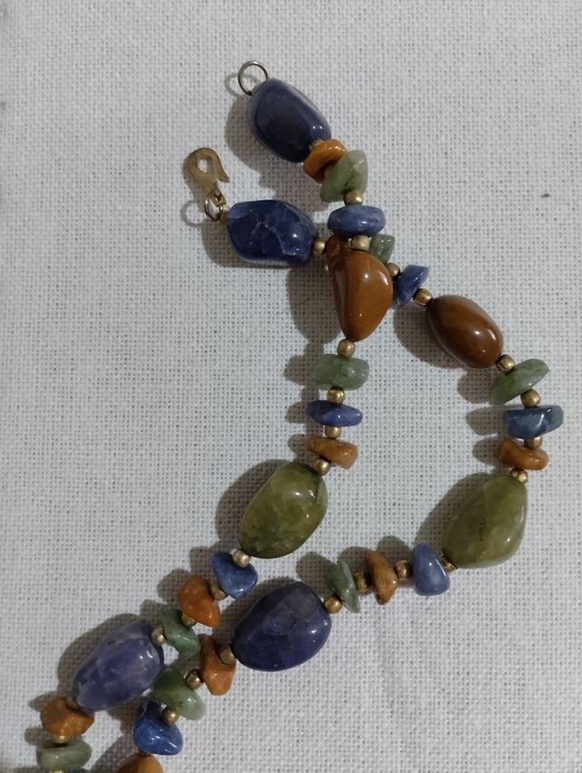 Collar piedras naturales