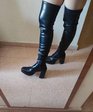 Botas altas negras 