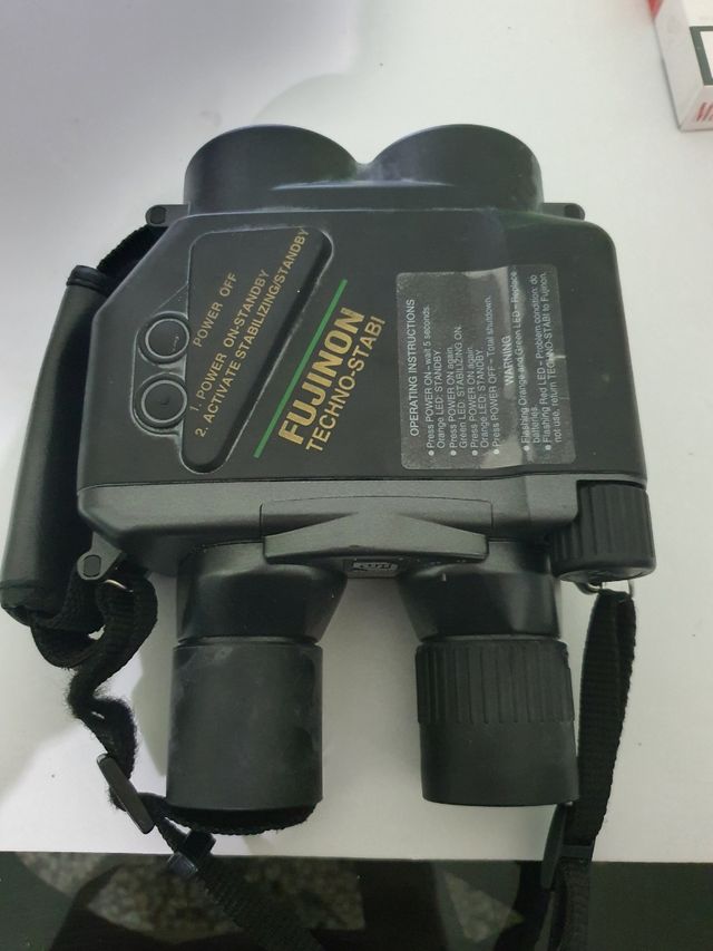Prismáticos Fujinon techno-stabi 14x40
