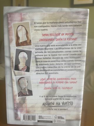 Libro lectura Alguien está mintiendo