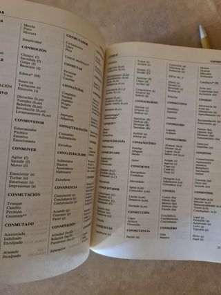 Diccionario de sinónimos y antónimos