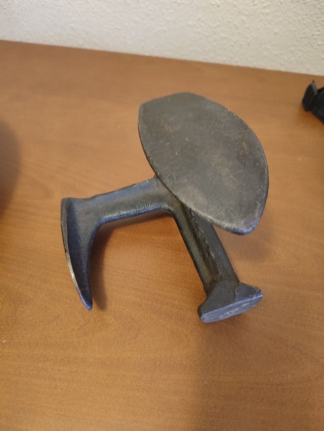 YUNQUE PIE DE ZAPATERO