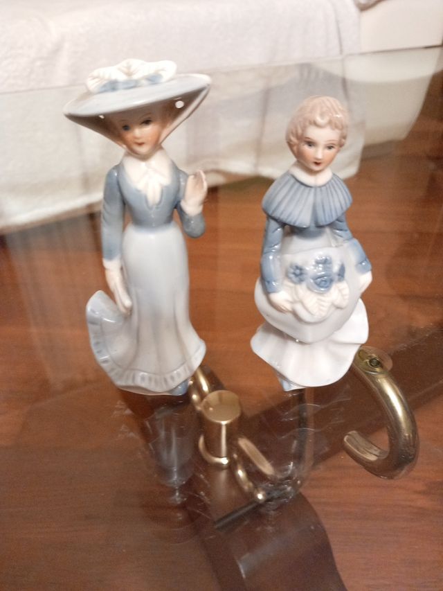 Statuine in porcellana vintage