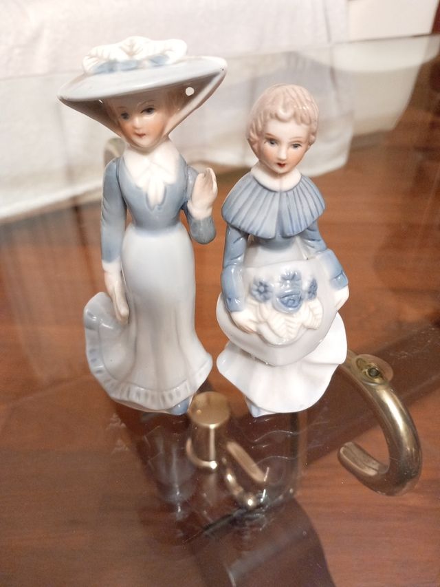 Statuine in porcellana vintage