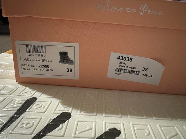 Botas de piel estilo nieve de  Alma en Pena