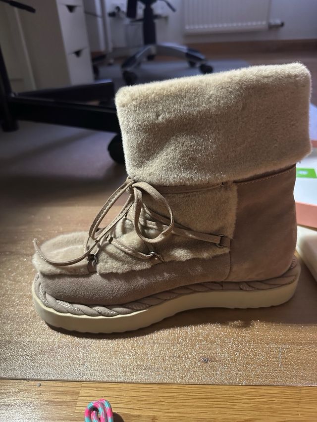 Botas de piel estilo nieve de  Alma en Pena